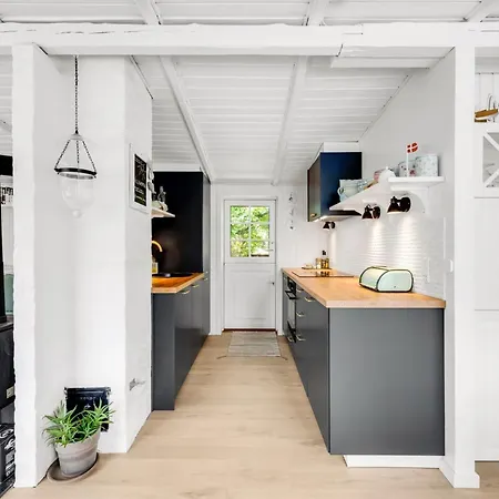 בית נופש Suoma - 800m From The Sea By Interhome