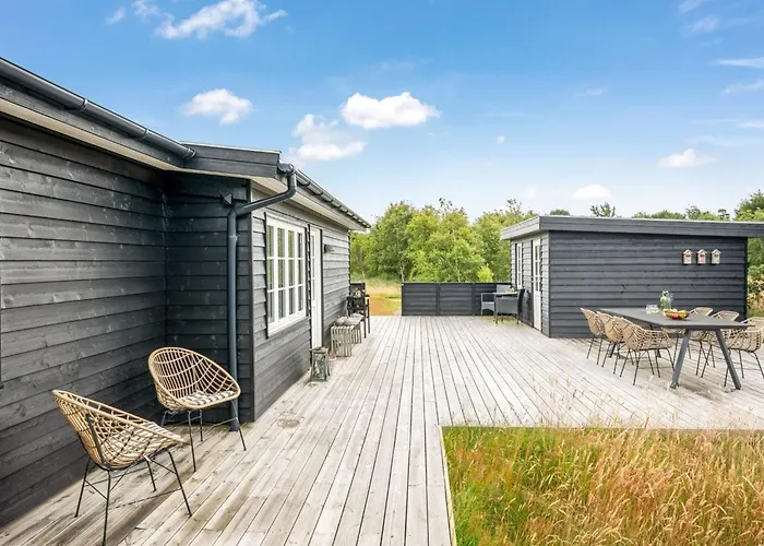 Suoma - 800m From The Sea By Interhome